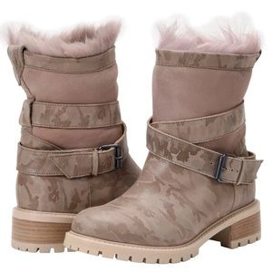 ROSS & SNOW Emilina Genuine Shearling Lined Weatherproof Bootie Sz 8
